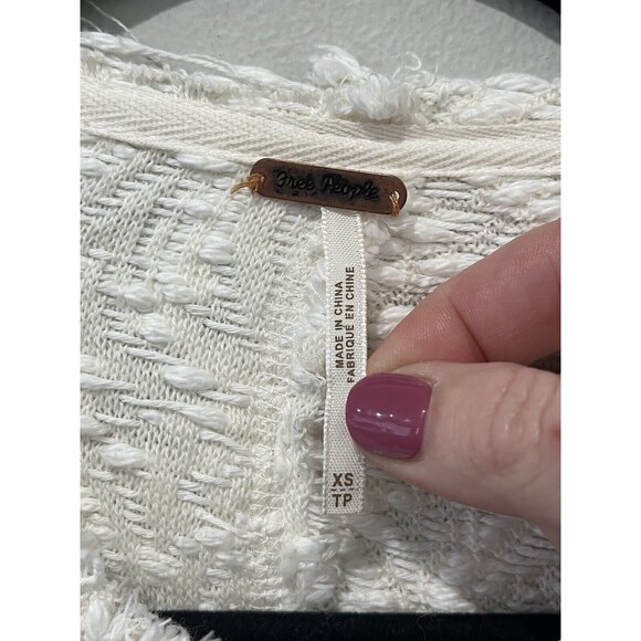 Free People Jacket Womens XS White Fringe‎ Knit Boho Zip Favorite Crush Cardigan - Picture 3 of 9